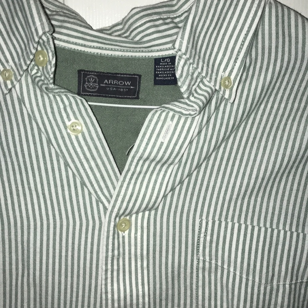 Men’s dress shirt